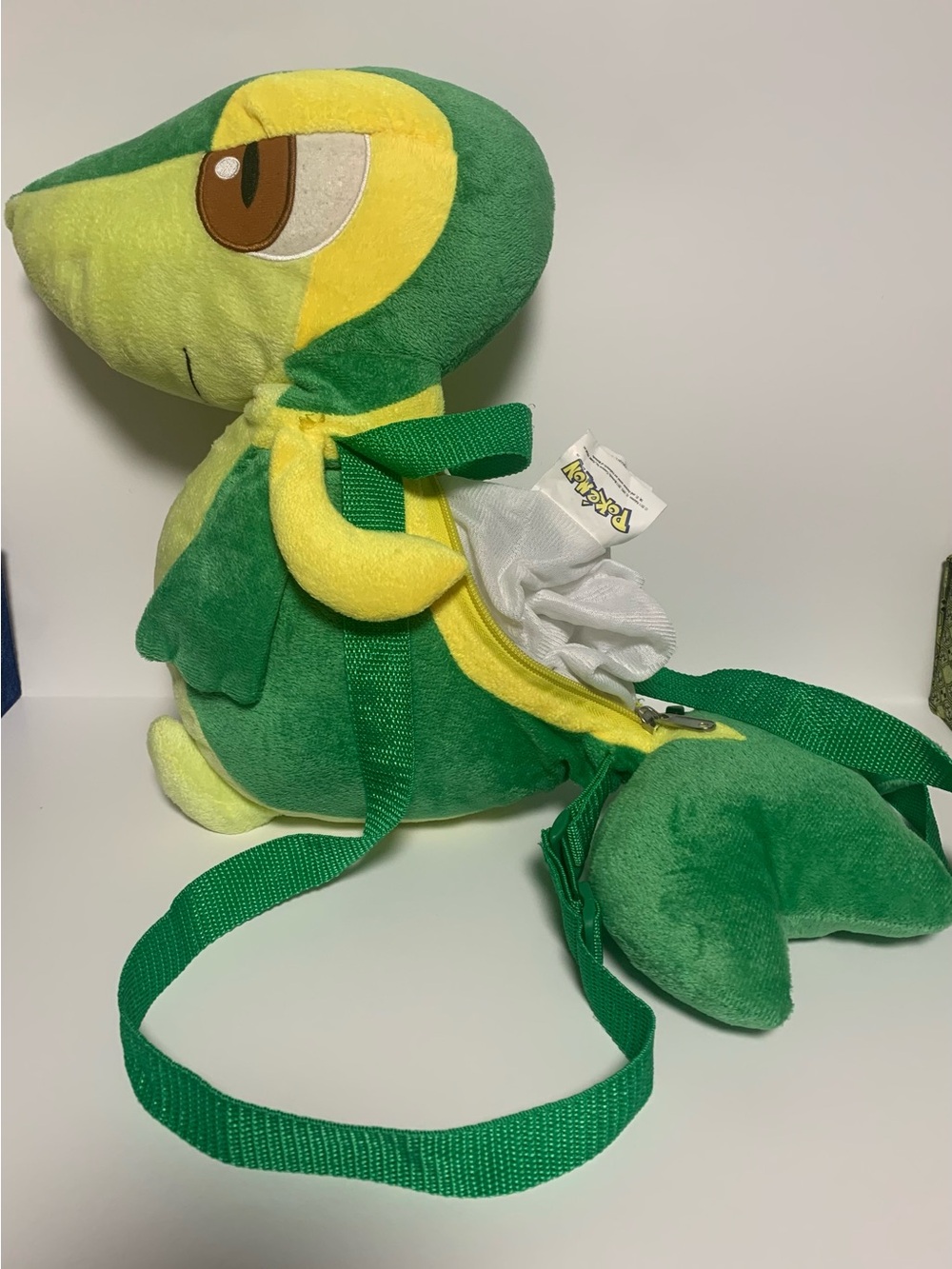 2011 Snivy Pokemon Black & White Backpack Plush Bag 15”